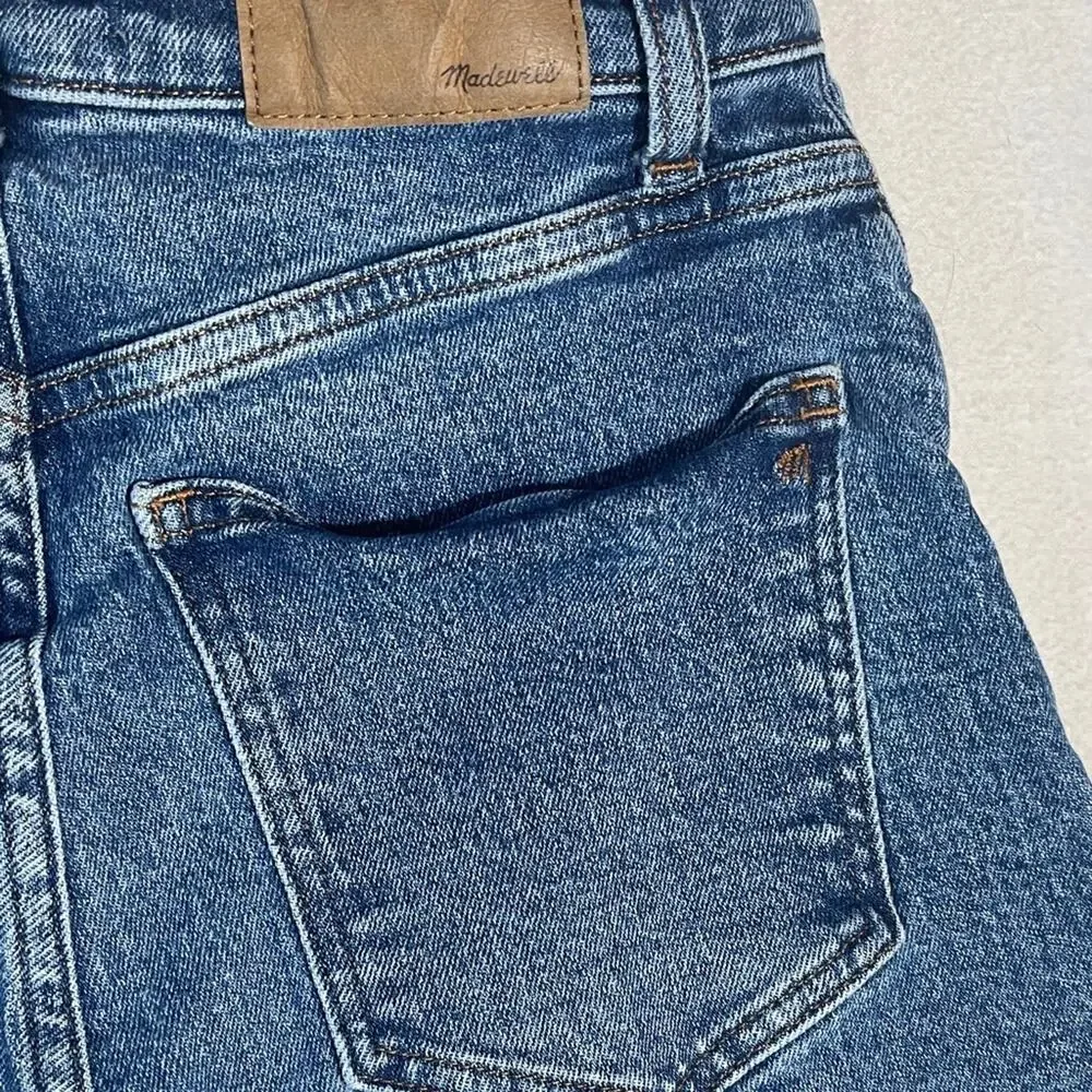 Madewell Women's Curvy 90’s Straight Leg Blue Jeans 25P